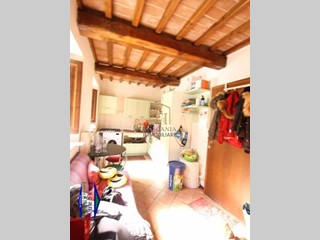 Trilocale in Vendita a Colle di Val D'Elsa, 85'000&euro;, 54 m², arredato