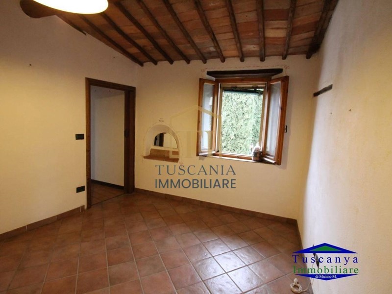 Quadrilocale in Vendita a Casole d'Elsa, zona Pievescola, 130'000€, 60 m², con Box
