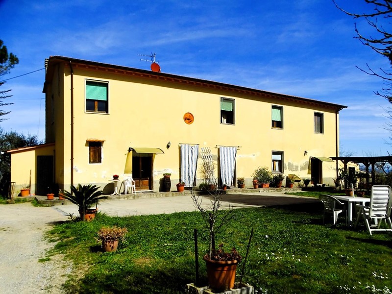 Casa Indipendente in Vendita a San Miniato, zona Cigoli, 395'000&euro;, 270 m²