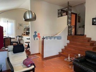 Villa bifamiliare in Vendita a Viareggio, 440'000€, 210 m², arredato, con Box