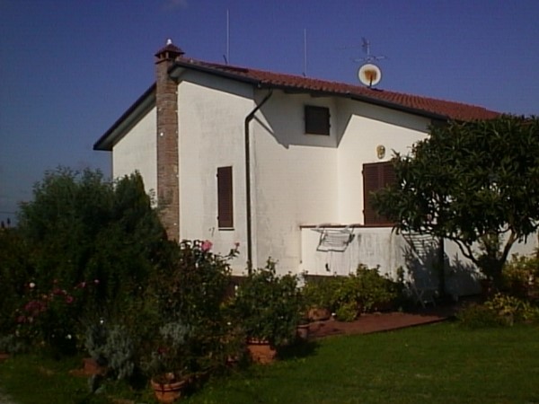 Villa in Vendita a San Miniato, zona Cusignano, 650'000€, 180 m²
