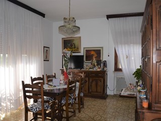 Appartamento in Vendita a San Giuliano Terme, zona Gello, 240'000€, 140 m²