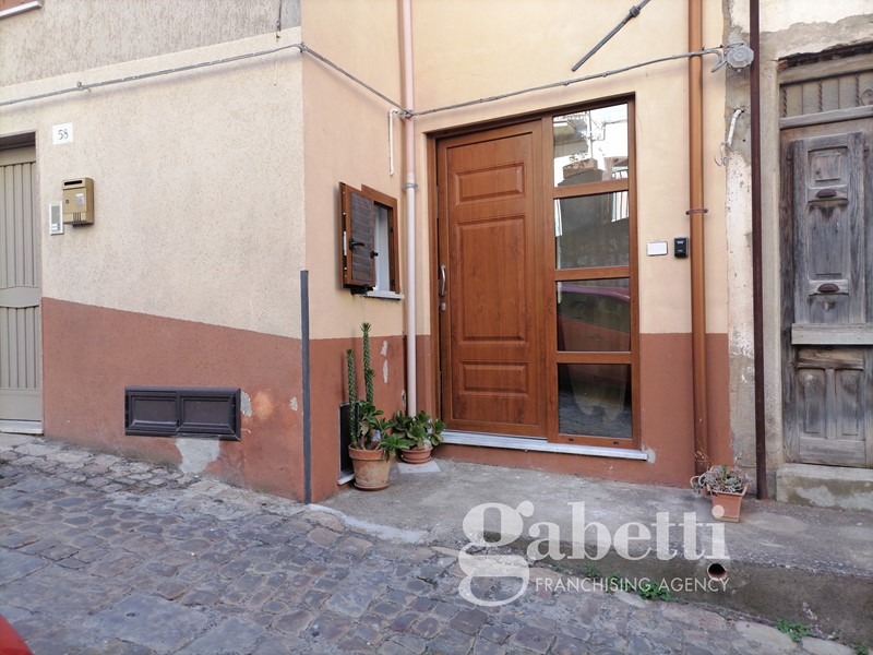 Casa Indipendente in Vendita a Pollina, zona centro strorico, 105'000€, 85 m²