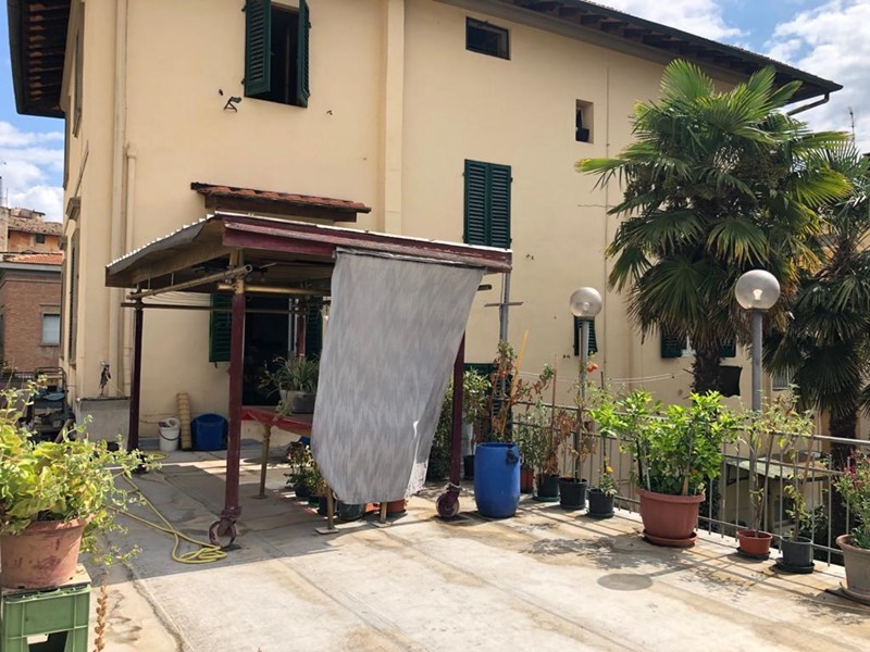 Villa bifamiliare in Vendita a Certaldo, 320'000€, 250 m²