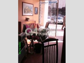 Immobile commerciale in Affitto a Roma, zona Don Bosco, 900&euro;, 41 m²