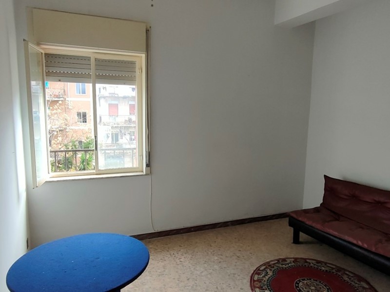 Bilocale in Vendita a Reggio Calabria, 48'000€, 70 m²