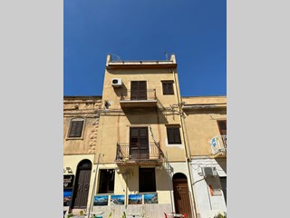 Casa Indipendente in Vendita a Castellammare del Golfo, 138'000€