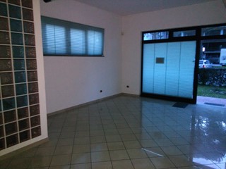 Immobile commerciale in Vendita a Empoli, zona Ponte a Elsa, 115'000€, 70 m²