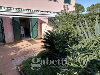 Villetta a schiera in Vendita a Campofelice di Roccella, zona mare, 105'000€, 85 m²