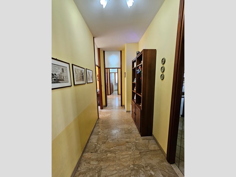 Quadrilocale in Vendita a Asti, 115'000€, 109 m², con Box