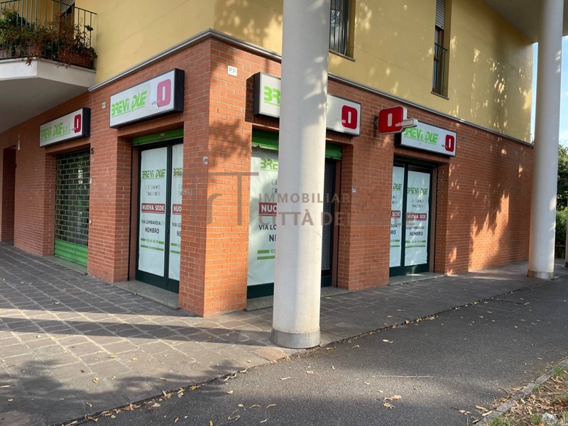 Negozio in Vendita a Bergamo, zona Celadina, 168'000€, 193 m²