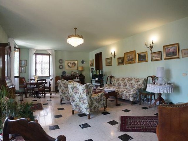 Casa Indipendente in Vendita a San Giuliano Terme, zona Ghezzano, 549'000€, 250 m², con Box