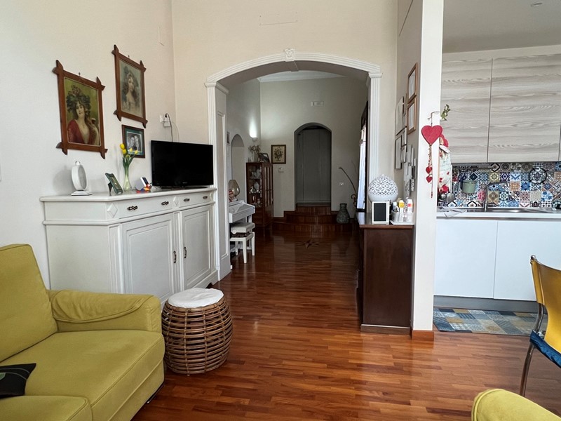 Appartamento in Vendita a Taranto, 265'000€, 232 m²