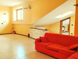 Appartamento in Vendita a Scafa, 93'000€, 130 m²