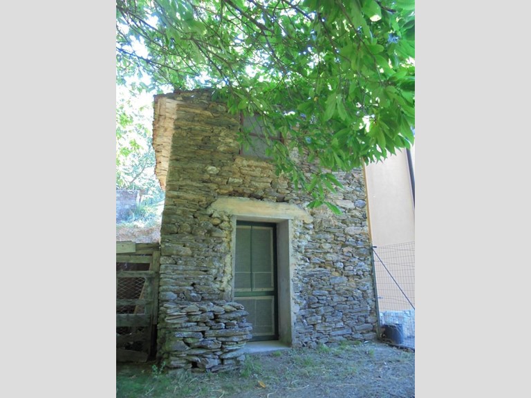 Casa di corte in Vendita a Massa, 35'000€, 30 m²