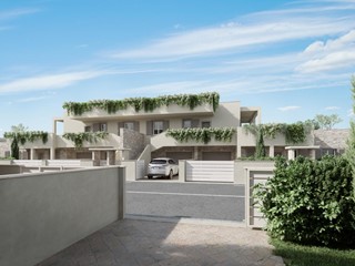 Quadrilocale in Vendita a Cecina, zona Cecina Marina, 380'000€, 90 m², con Box