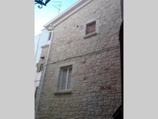 Casa Indipendente in Vendita a Castellana Grotte, 75'000€