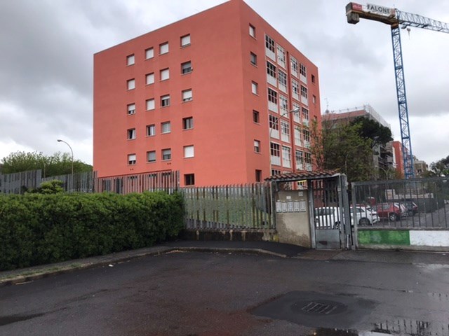 Trilocale in Vendita a Roma, zona Casetta Mattei, 235'000€, 105 m²