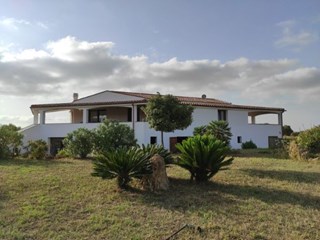 Casa Indipendente in Vendita a Alghero, 370'000€, 360 m²