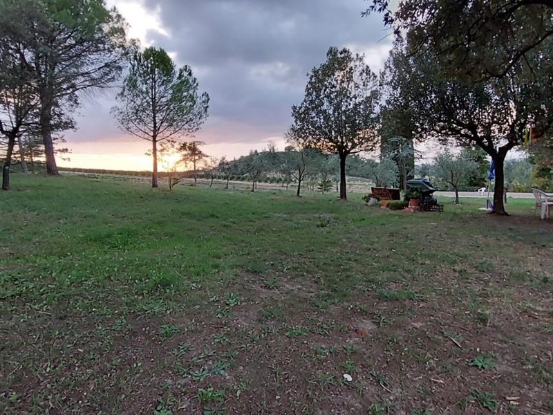 Casale in Vendita a Empoli, zona Martignana, 990'000€, 300 m²