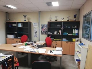 Immobile commerciale in Vendita a Lucca, zona San Marco, 170'000€, 160 m²