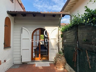 Casa Semi Indipendente in Affitto a Forte dei Marmi, 20'000€, 70 m², arredato