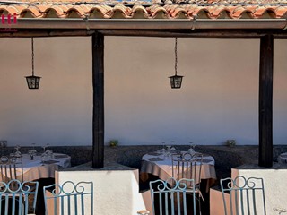 Attività commerciale in Vendita a Santa Teresa Gallura, 410 m²