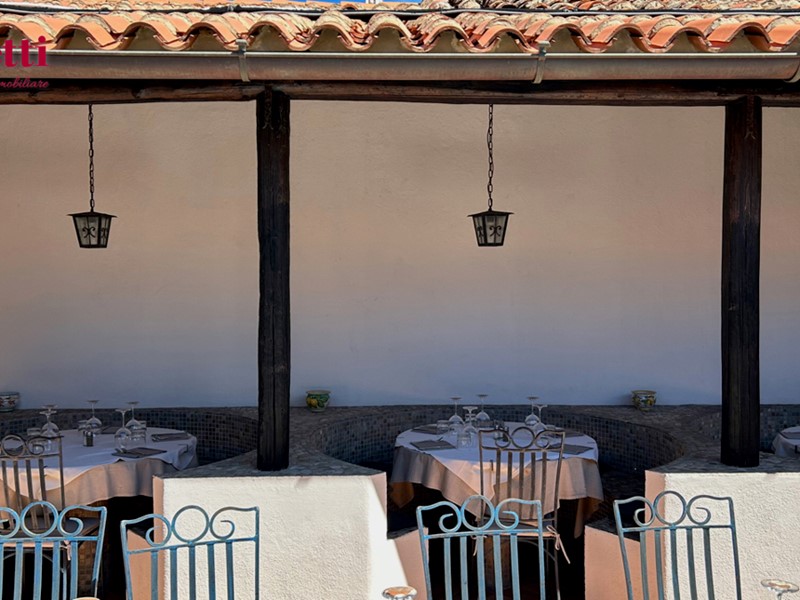 Negozio in Vendita a Santa Teresa Gallura, 1'750'000€, 410 m²