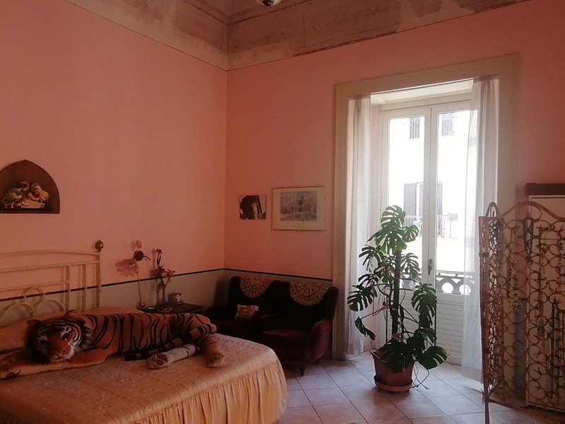 Appartamento in Vendita a Taranto, zona BORGO, 205'000€, 130 m²