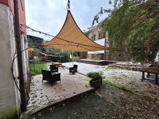 Immobile commerciale in Vendita a Sarzana, 190'000€, 78 m²