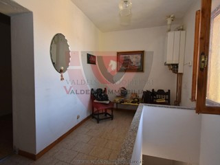 Quadrilocale in Vendita a Colle di Val D'Elsa, zona Gracciano Dell'elsa, 90'000&euro;, 94 m², con Box