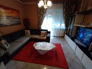 Quadrilocale in Vendita a Carrara, zona Marina di Carrara, 165'000€, 90 m², arredato