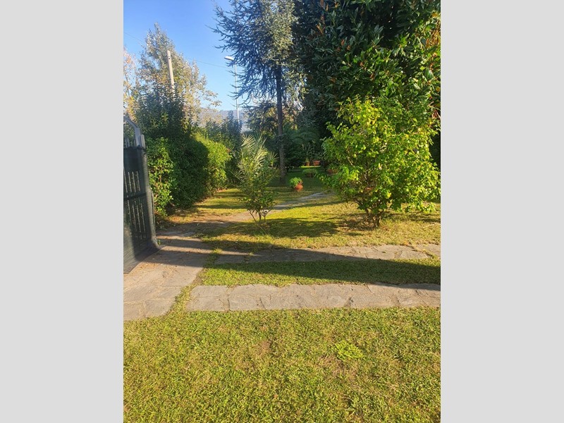 Casa Semi Indipendente in Vendita a Carrara, zona Marina di Carrara, 359'000€, 115 m², con Box