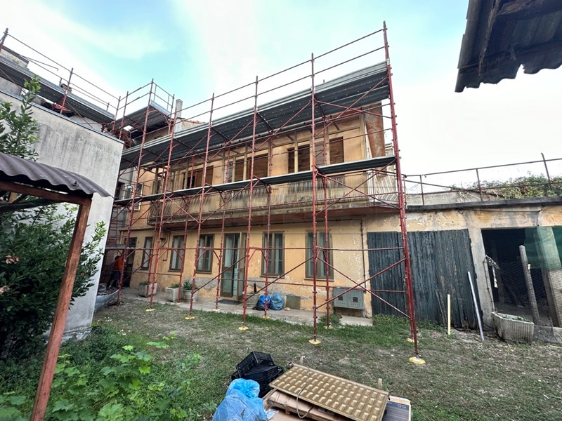 Casa Indipendente in Vendita a Mortegliano, 89'000€, 521 m²