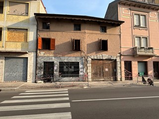 Casa Indipendente in Vendita a Mortegliano, 89'000€, 521 m²