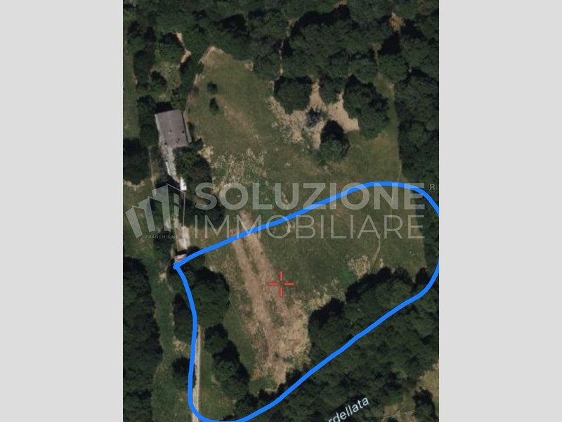 Terreno agricolo in Vendita a Pradalunga, 75'000€, 12210 m²