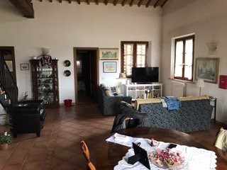 Villa in Vendita a Siena, 650'000€, 145 m², con Box