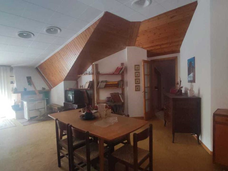 Bilocale in Vendita a Sassocorvaro Auditore, 30'000€, 70 m²