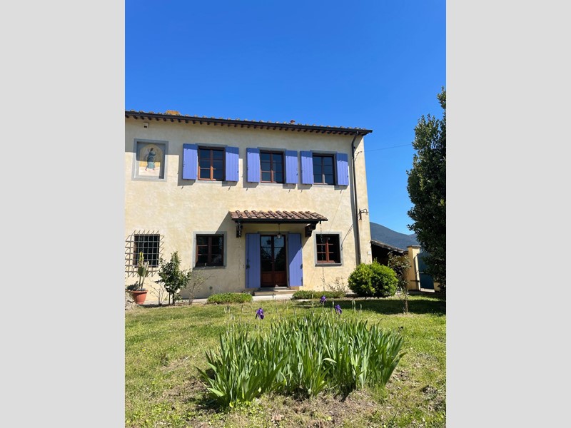 Casa di corte in Vendita a San Giuliano Terme, zona Ghezzano, 490'000€, 195 m²