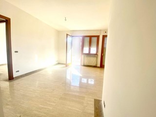 Trilocale in Affitto a Carrara, zona Marina di Carrara, 900€, 90 m²