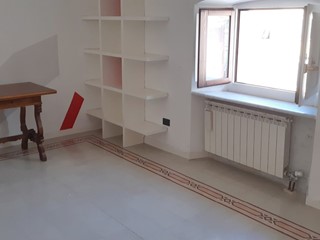 Quadrilocale in Vendita a Carrara, 155'000€, 90 m²