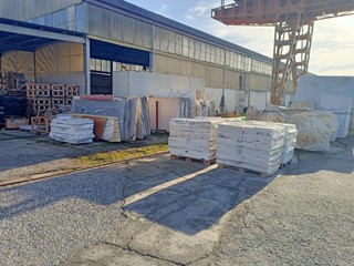 Capannone in Vendita a Castelnuovo Magra, 800'000€, 350 m²