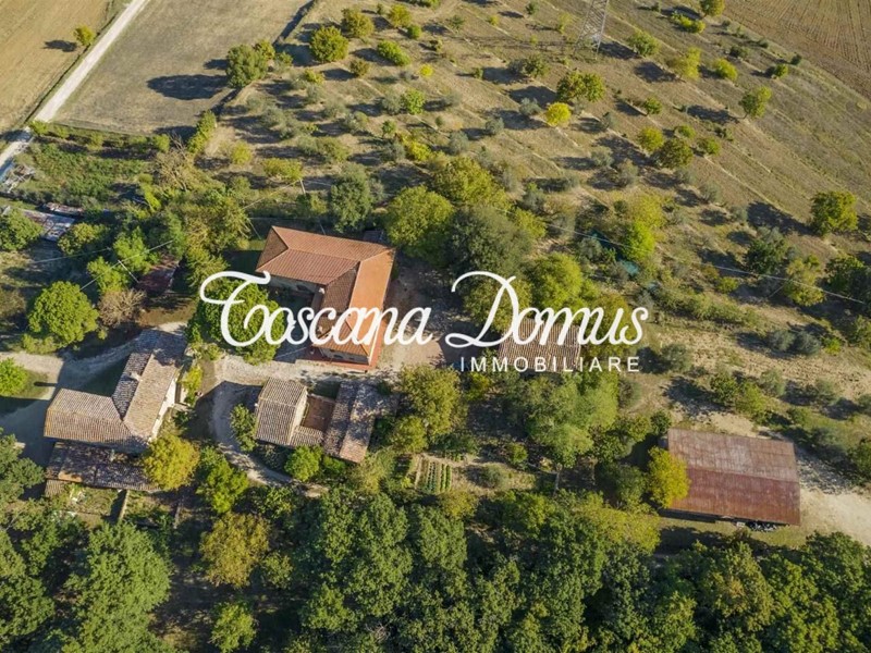 Casale in Vendita a Sovicille, zona Montarrenti, 1'250'000€, 1410 m², arredato