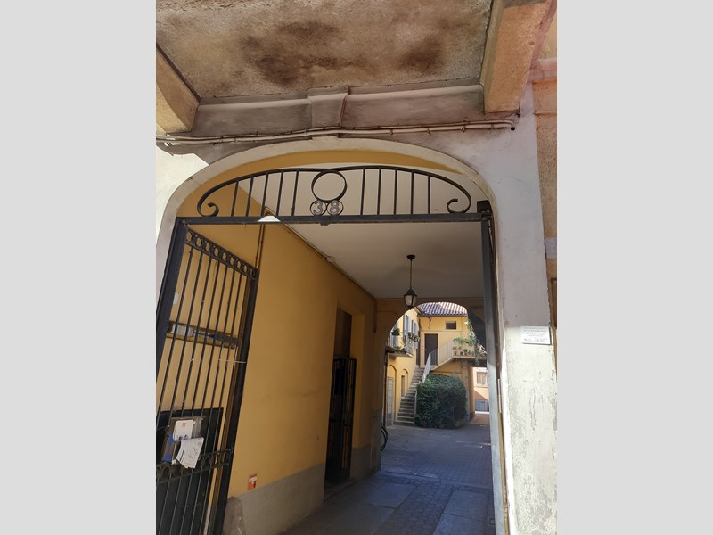 Bilocale in Vendita a Corsico, zona Centro, 159'000€, 66 m²