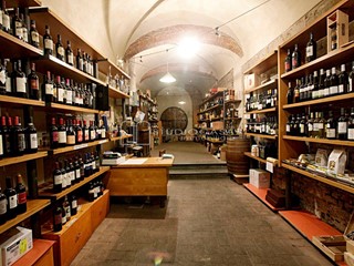 Immobile commerciale in Vendita a Pisa, 115'000€, 50 m²