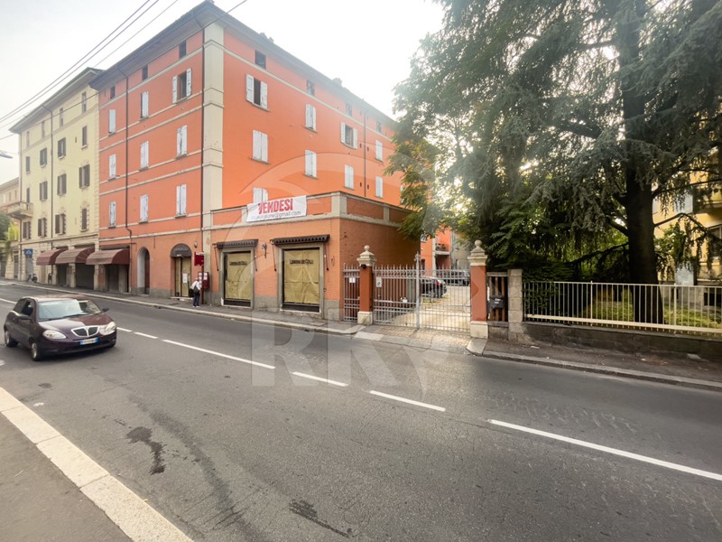 Quadrilocale in Vendita a Bologna, zona Galvani, 761'000€, 136 m²