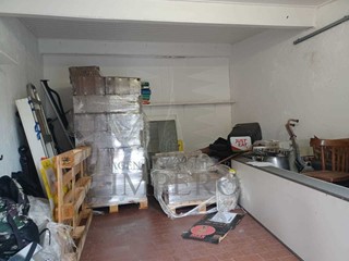 Box in Vendita a Ventimiglia, 37'000€, 35 m², con Box