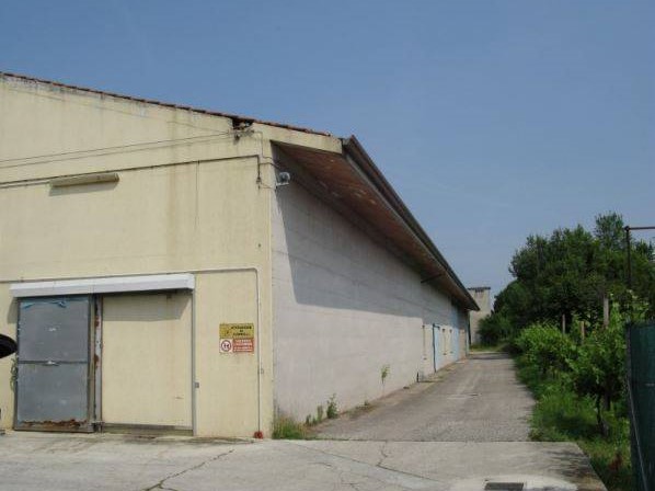 Laboratorio in Vendita a Sedegliano, 187'000€, 1009 m²