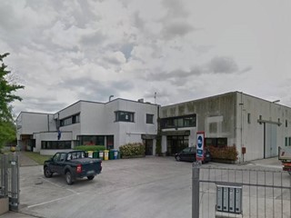 Magazzino in Vendita a Monselice, 176'000€, 510 m²