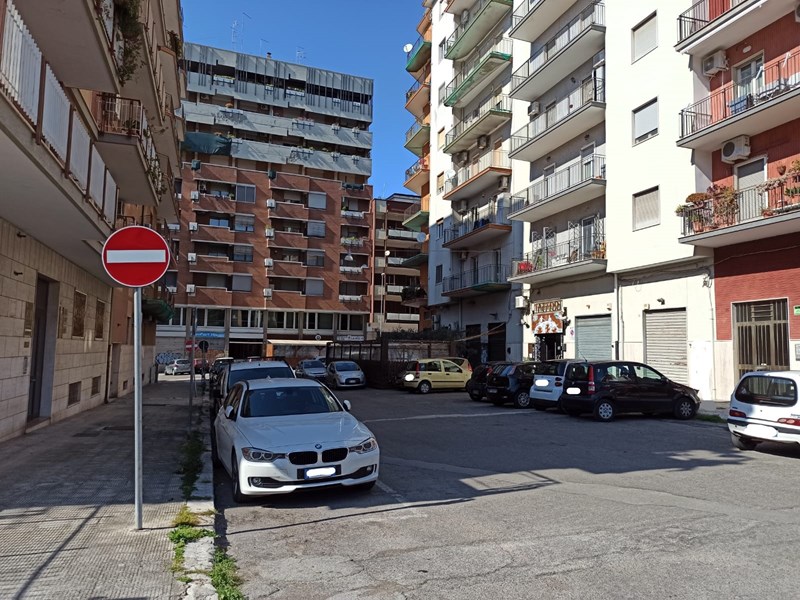 Trilocale in Vendita a Taranto, zona rione italia, 85'000€, 96 m²